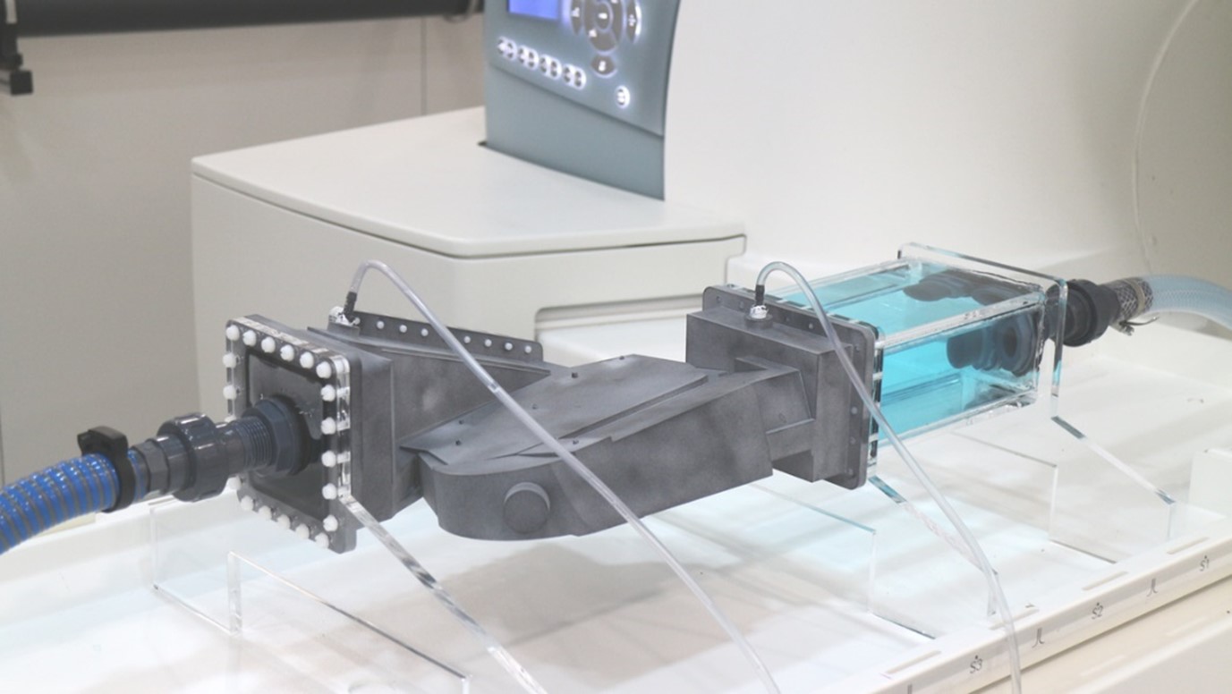 Thiết lập thí nghiệm đo trường dòng bằng máy cộng hưởng từ (MRI) cho nghiên cứu mô phỏng CFD.